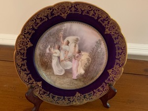 lot 109 image: Two Collectible Decorative Portrait Plates