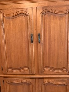 lot 130 image: Entertainment Cabinet