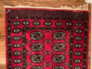 lot 161 image: Vintage Oriental Design Rug