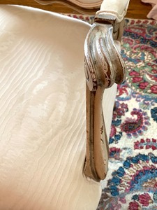 lot 287 image: French Style Chair