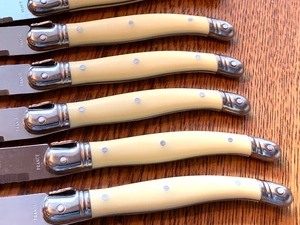 lot 305 image: Laguiole (France) Cutlery