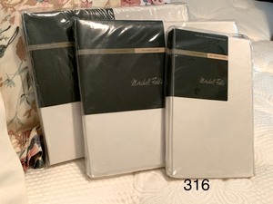 lot 316 image: Queen Size Bedding Lot