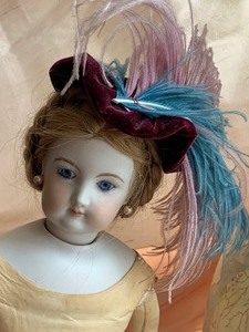 lot 275 image: Antique Doll