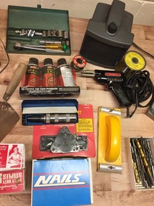lot 212 image: Hardware Lot