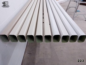 lot 223 image: Aluminum Downspout 2x3 10 Various Colors 10 pcs Norandex