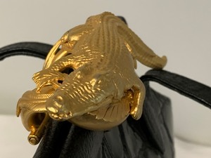 lot 21 image: Vintage Glen Miller for Ann Turk Black Patent Leather Purse w Alligator Clasp