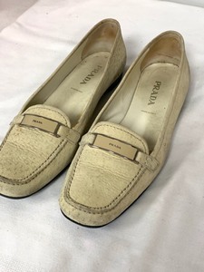 lot 68 image: Prada Flats