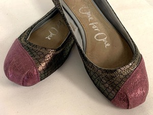 lot 149 image: One for One Flats by TOM