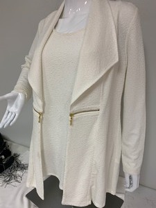 lot 174 image: Travelers by Chicos Two Piece Set