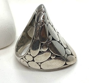 lot 189 image: John Hardy Sterling Silver Ring