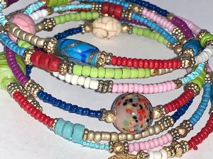 lot 204 image: Bracelets