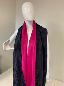 lot 211 image: Lovely Scarf by Shangai Tang