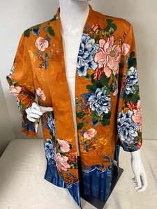 lot 229 image: Chicos Beautiful Orange & Blue Floral Print Shirt