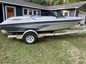 1990 Glastron Sierra with Trailer