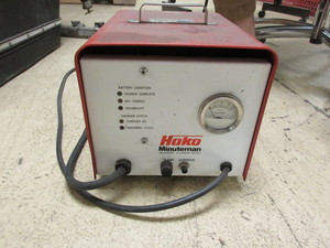 HAKO MINUTE-MAN FLOOR CLEANER BATTERY CHARGER