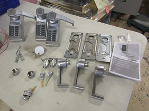 SIMPLEX L1000 SERIES MECHANICAL COMBINATION LOCKS WITH LEVERS