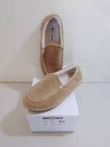 Mens Minnetonka Slippers (Size 11)