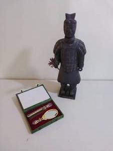 Two Pieces of Asian-Inspired Dcor