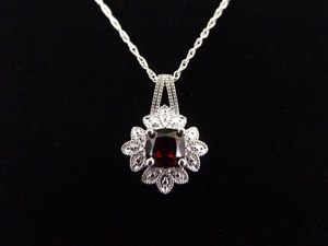 .925 Sterling Silver Square Cut Garnet Pendant Necklace