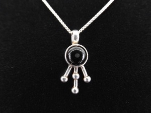 .925 Sterling Silver Black Onyx Cabochon Sputnik Pendant Necklace