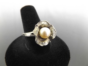 .925 Sterling Silver Genuine Pearl Flower Ring Size 8.5