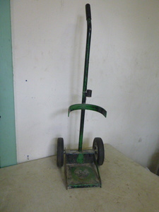 2 Wheel Dolly for a Tank