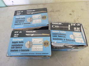 Toggle Bolts