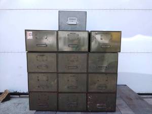 lot 34 image: 13 Vintage Metal Boxes