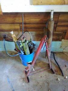lot 41 image: Hydraulic Equipment