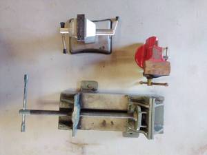 lot 57 image: 3 Vises
