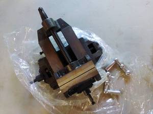 lot 58 image: Drill Press Vise
