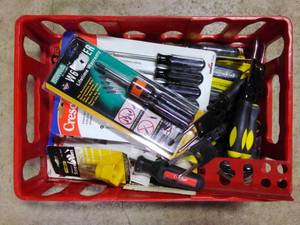 lot 93 image: Crate of Screwdrivers