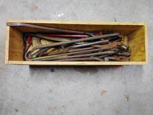 lot 117 image: Wooden Box FULL of Crowbars