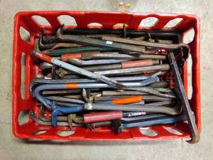 lot 118 image: Crate of Crowbars