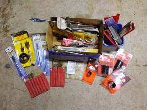 lot 128 image: Box of Boring Bits