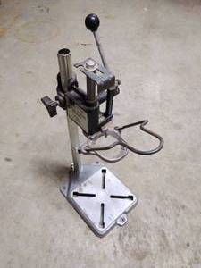 lot 135 image: Craftsman Drill Press Stand