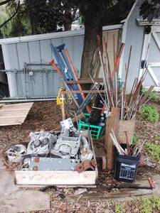 lot 216 image: ATTENTION SCRAPPERS  Lot of Scrap Metal & Miscellaneous Wheel Parts