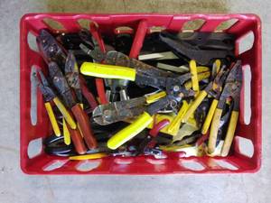 lot 163 image: Crate of Wire Cutters & Strippers