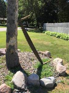 lot 1 image: Log Saw