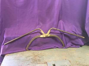 lot 5 image: Rail Road Tie Tongs