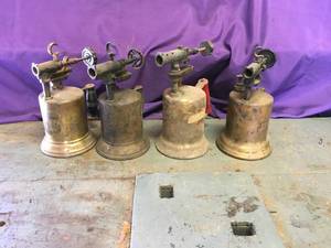lot 13 image: 4 Vintage Brass Blow Torches