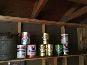 lot 346 image: Empty Old Oil Cans
