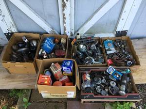 lot 347 image: Misc Car related items