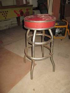 lot 62 image: Vintage stool, matches lot 16...