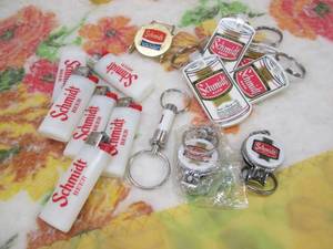 lot 76 image: Schmidt Beer items...