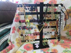 lot 79 image: Lot of jewelery with display...