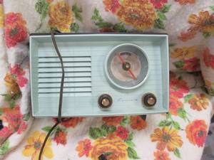lot 85 image: Coronado radio...