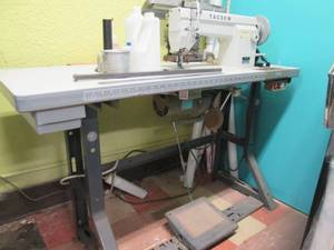 lot 88 image: Tacsew heavy duty upholstry sewing ...