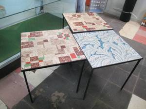 lot 107 image: 3 small tables, 15 top...