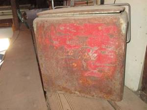 lot 7 image: Antique metal Coca-Cola cooler...